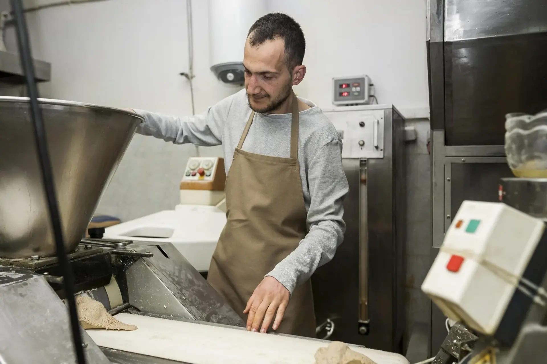 Dough Dividers and Rounders: Consistent Portioning for Bakeries