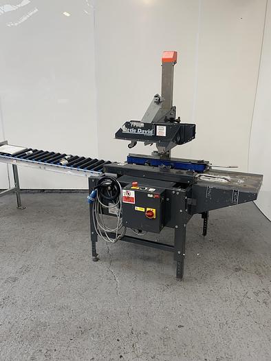Used Little David Box Taper with Roller Conveyor - Strapping Equipment, photo 3
