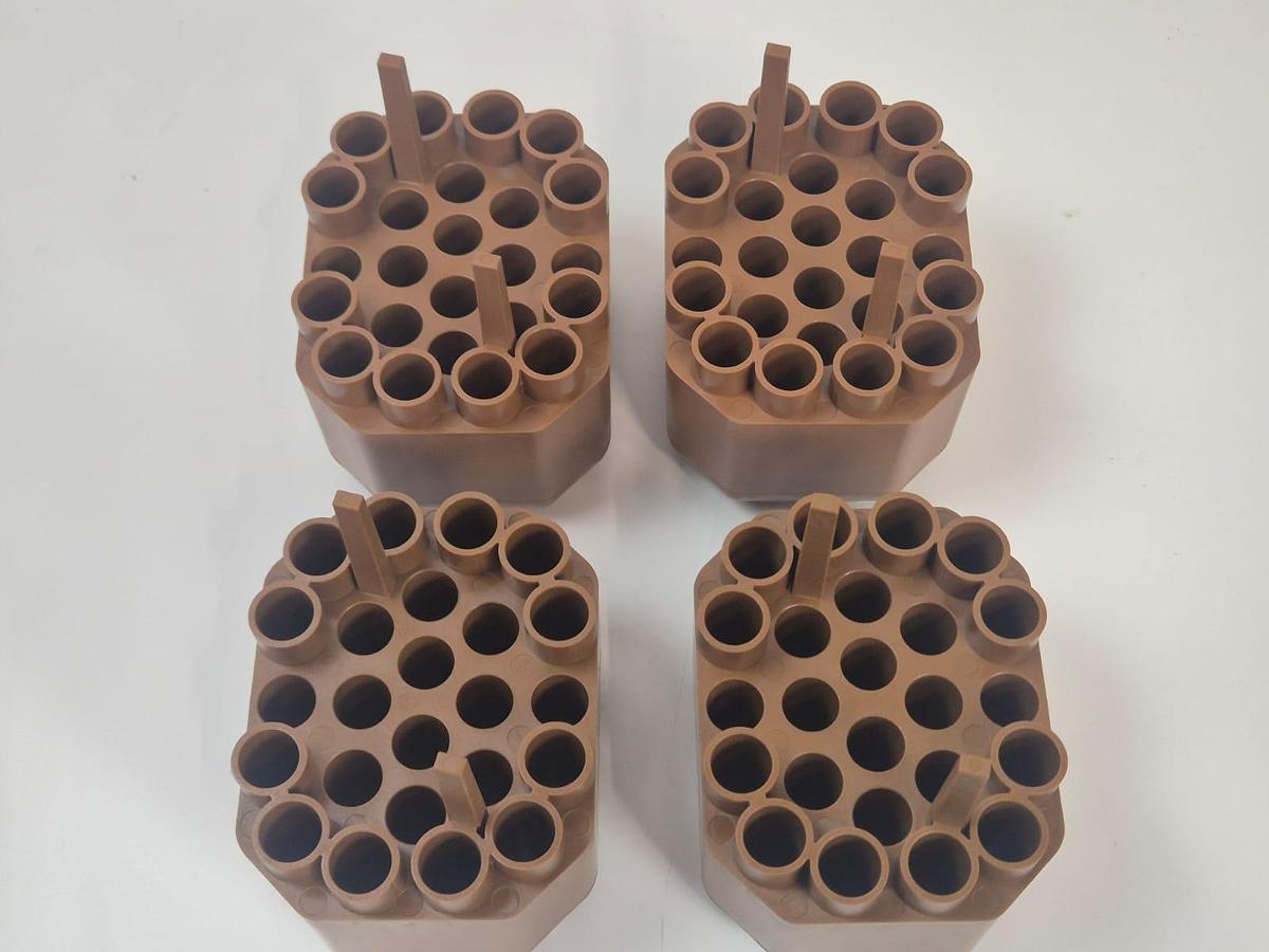 Used Thermo Scientific 15mL Centrifuge Adapters 75007306 - Chromatography Systems (HPLC, UHPLC, GC, LCMS, GPC-SEC), photo 1