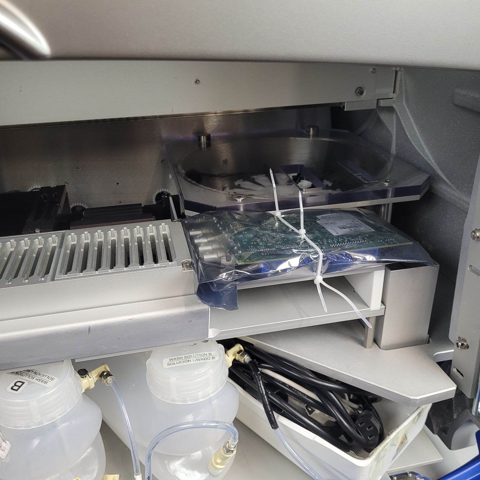 Used 2020-Grifols - Wadiana Compact-Immunology Analyzer - Immunoassay Systems, photo 5