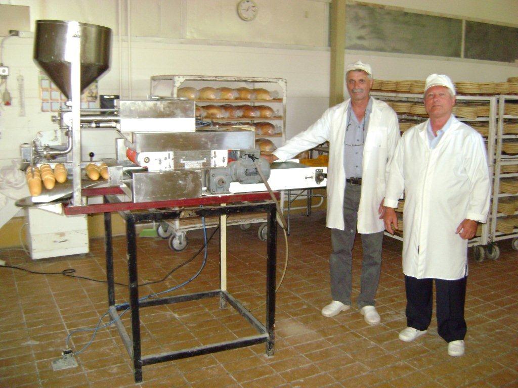 Used Custom made - Injecting & Filling, photo 2