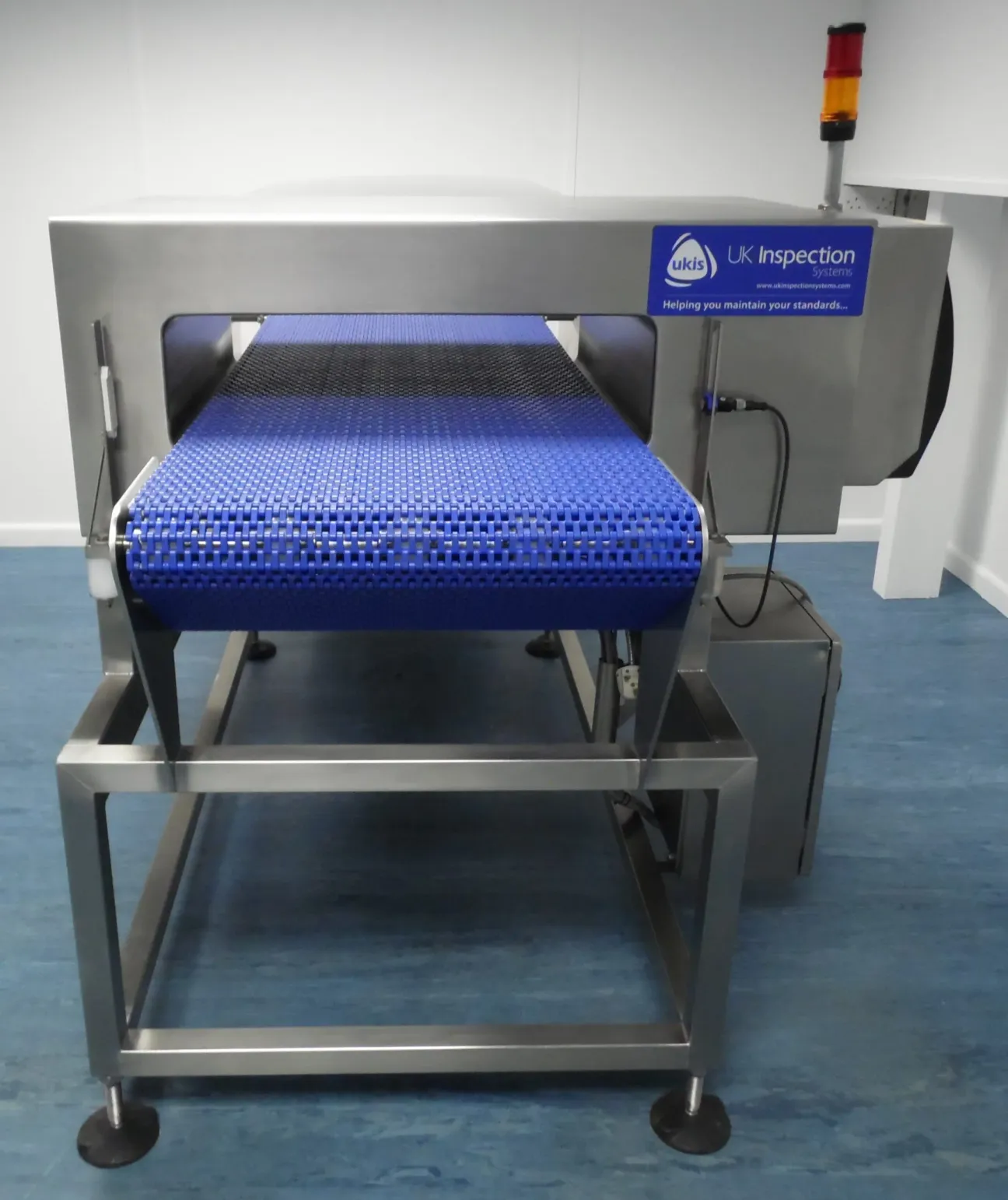 Used Fortress Stealth Ferrous-in-Foil Retract Metal Detector (REFURBISHED) Left-to-Right (1207) - Metal Detectors, photo 5