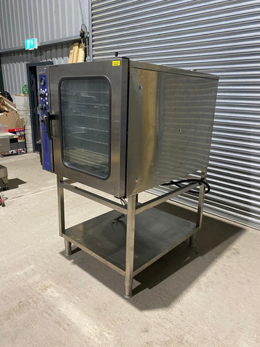 Used Electrolux ECFE102-0 Electric Convection Oven with Racks and Trolleys - Bakery Ovens, photo 4