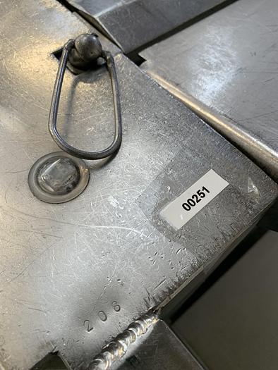 Used Hand Meat Skinner - Skinning Equipment, photo 5