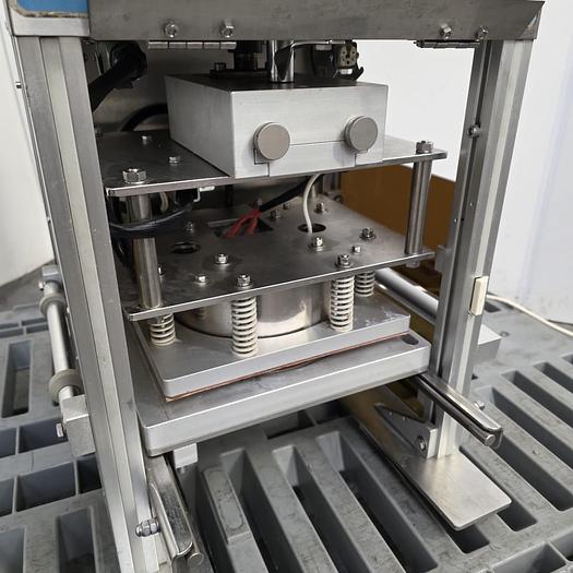 Used 2005 Reton Tray Sealer - Sealing Machines, photo 6
