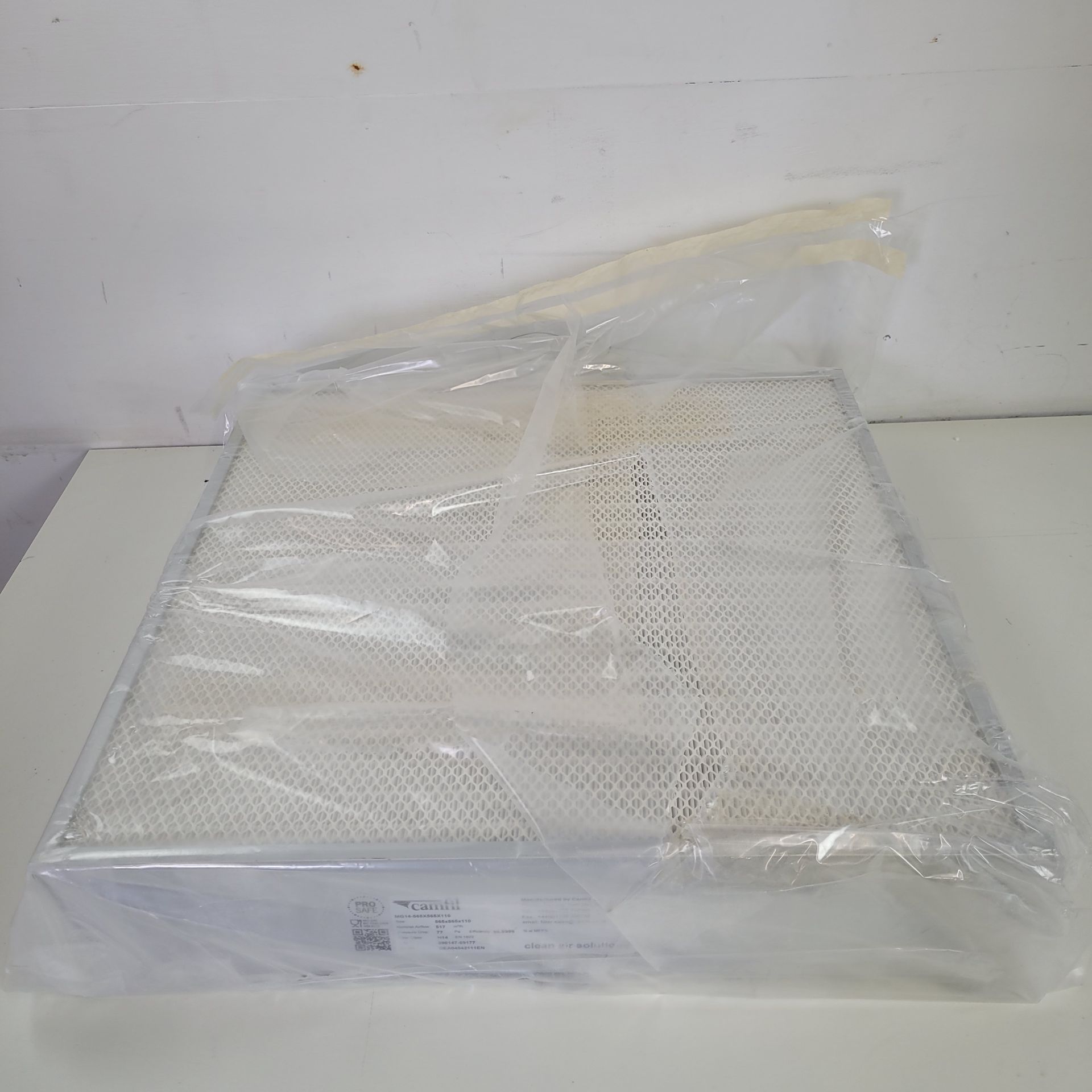 New Camfil - MG14-565X565X110-HEPA Filter - Air Filtration and Purification, photo 1