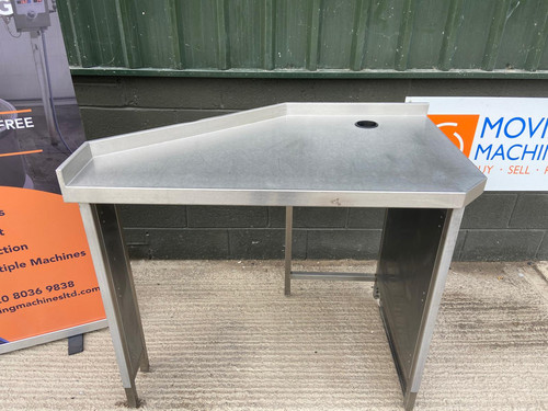 Used Stainless steel angled work table - Work Tables & Surfaces, photo 4