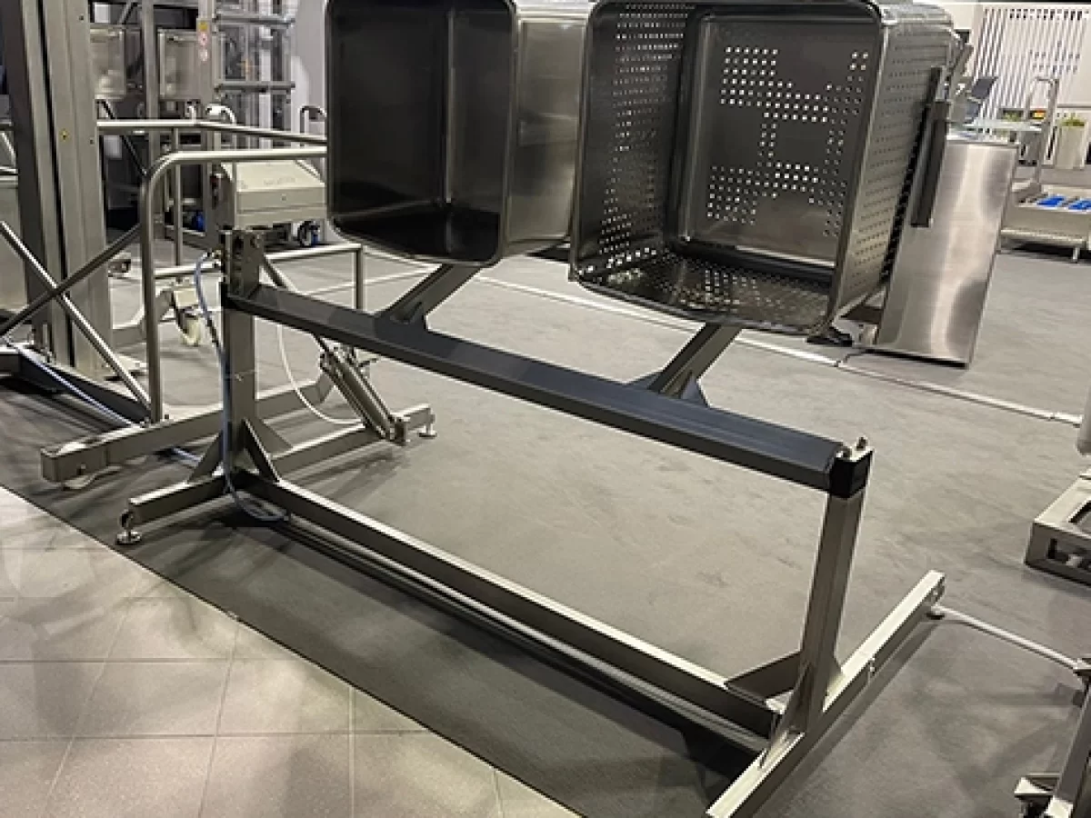 Used Dump Buggy Pneumatic Twin Wash Frame - Washing & Sanitizing Equipment, photo 2