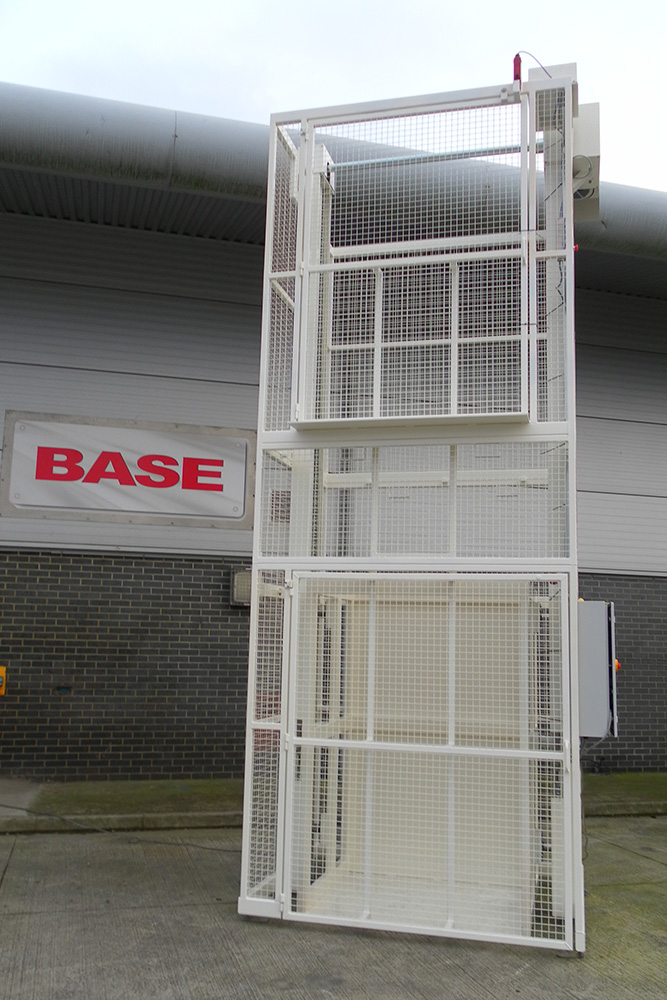 Used Goods Elevator - Lifting & Tipping, photo 1
