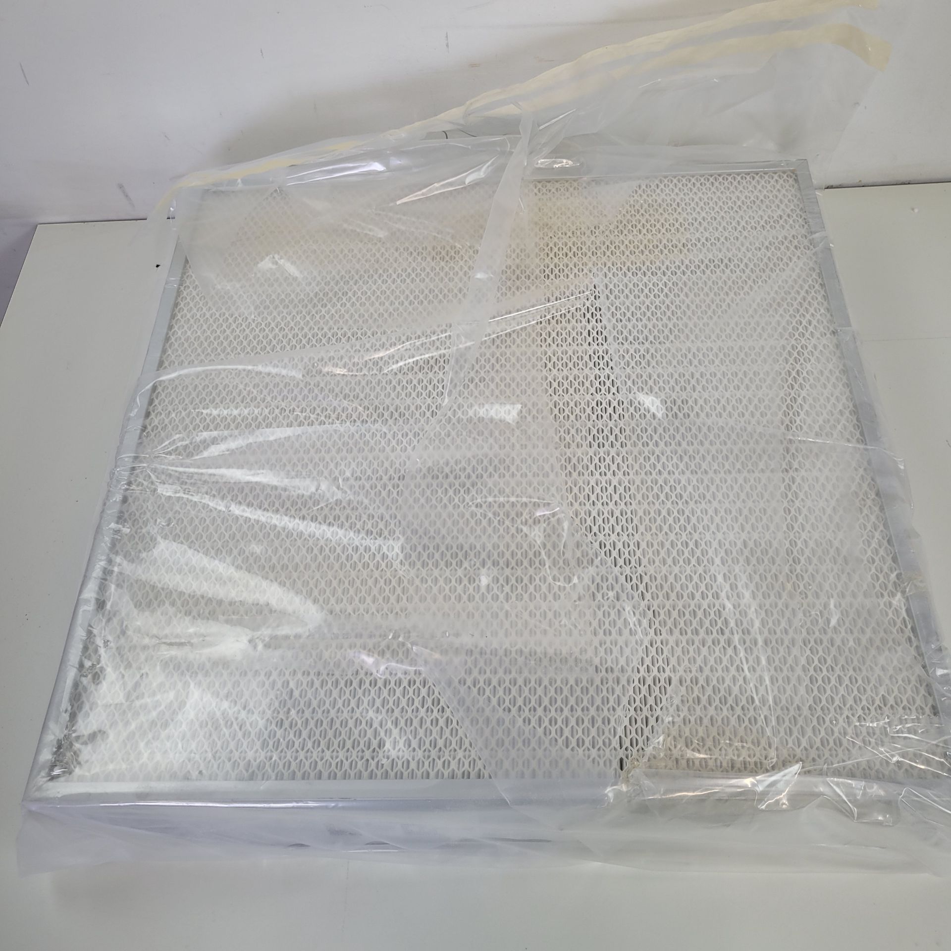 New Camfil - MG14-565X565X110-HEPA Filter - Air Filtration and Purification, photo 2