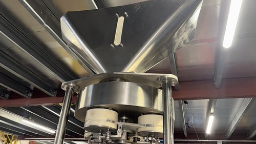 Used 2022 Qinyao/Top Y Machinery Volumetric Filler with Pouch Filling/Sealing Machine - Filling Machines, photo 3