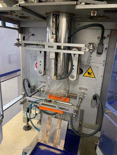 Used Complete Line: Ilapak bagger, Ishida weigher - Filling Machines, photo 11