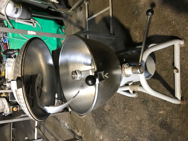 Used Hobart UM40 Vertical Cutter Mixer - Mixers & Food Processors, photo 4