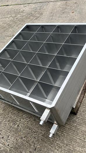 Used Stainless Steel Boot Shelving Unit - Lab Organisation & Storage, photo 2