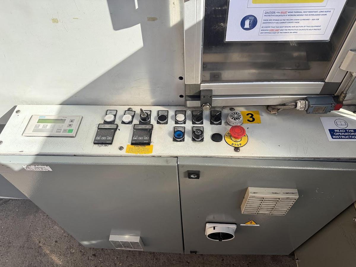 Used ADPAK WRAPPER & SHRINK TUNNEL - Sealing Machines, photo 4