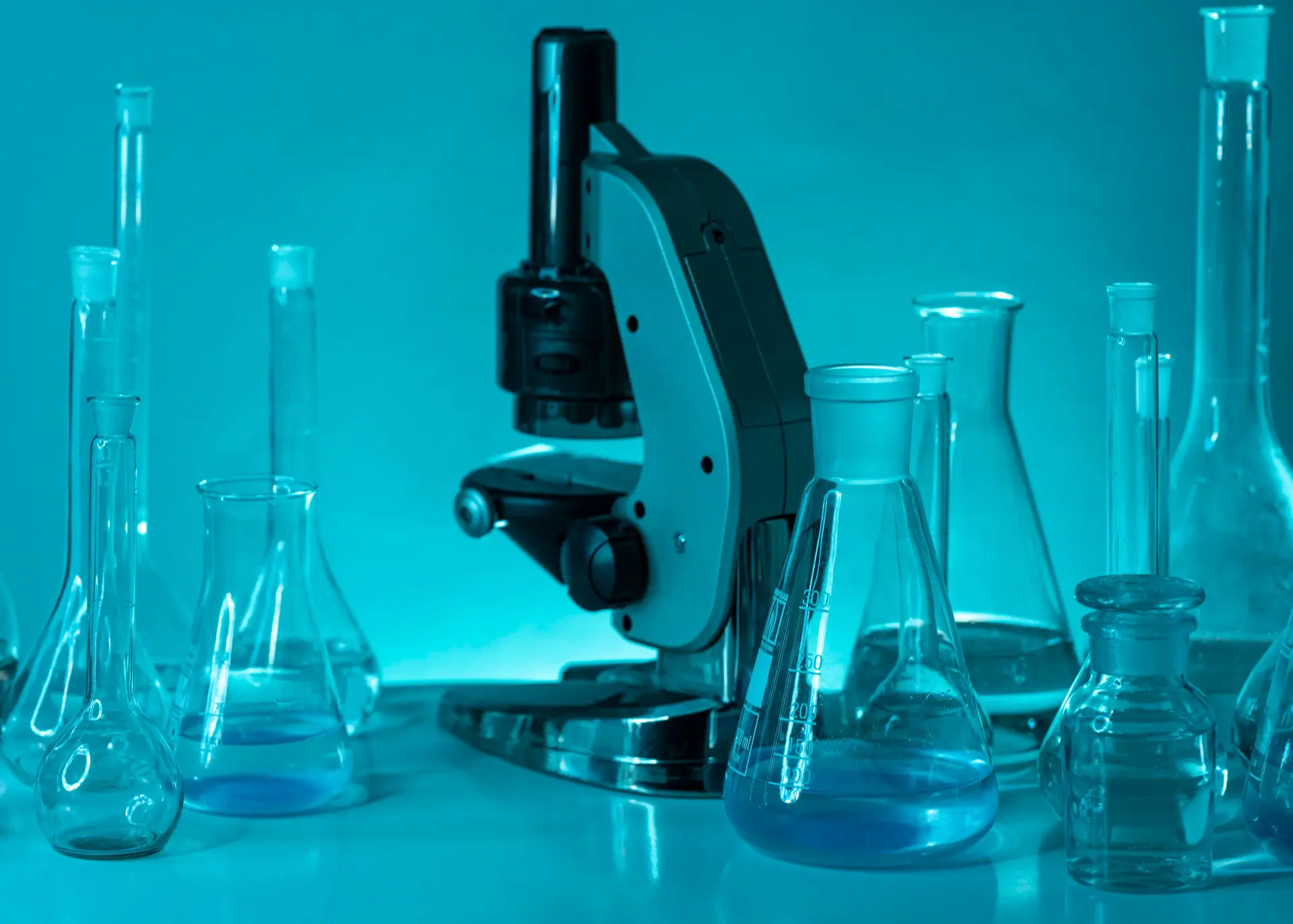 Comparing Essential Biology Lab Equipment by Function