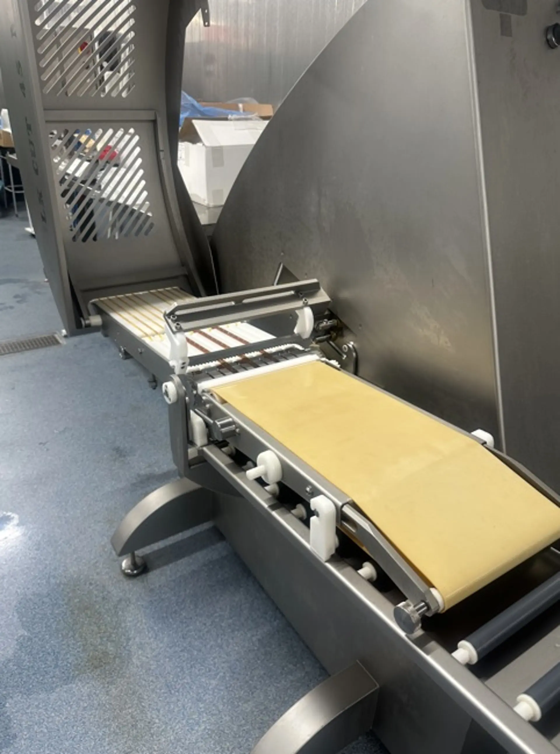 Used Wolfking 400 Grinder - Meat Grinders, photo 7