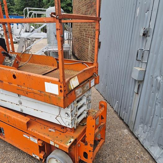 Used Sky Jack Scissor Lift - Access Control & Production Support Systems, photo 4