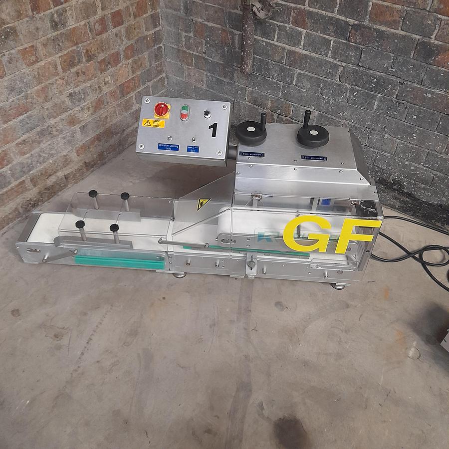 Used Krumbein  BBS-VE Bun & Roll Slicer - Bread Slicers, photo 3