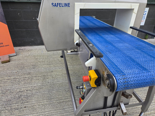 Used Safeline Mettler-Toledo R Series Profile Metal Detector 550x275 - Metal Detectors, photo 8