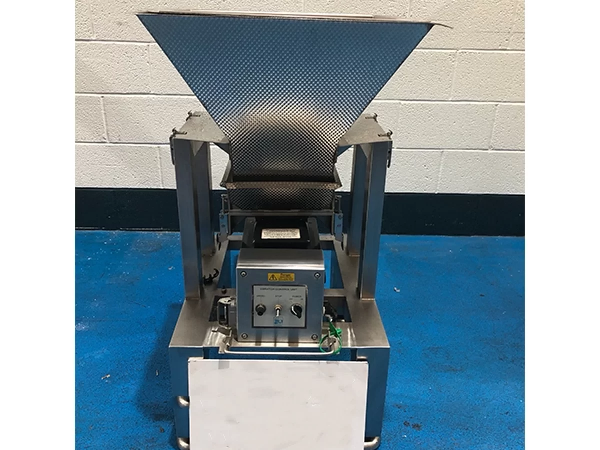 Used Vibratory Feeder - Hoppers & Feeders, photo 2