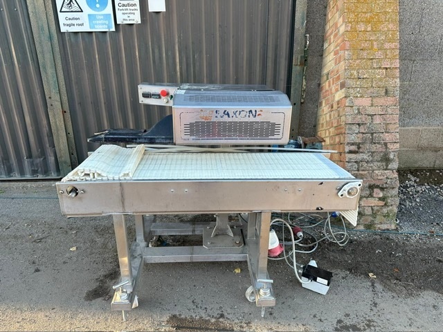 Used Saxon Bag Sealer with Conveyor - Sealing Machines, photo 2