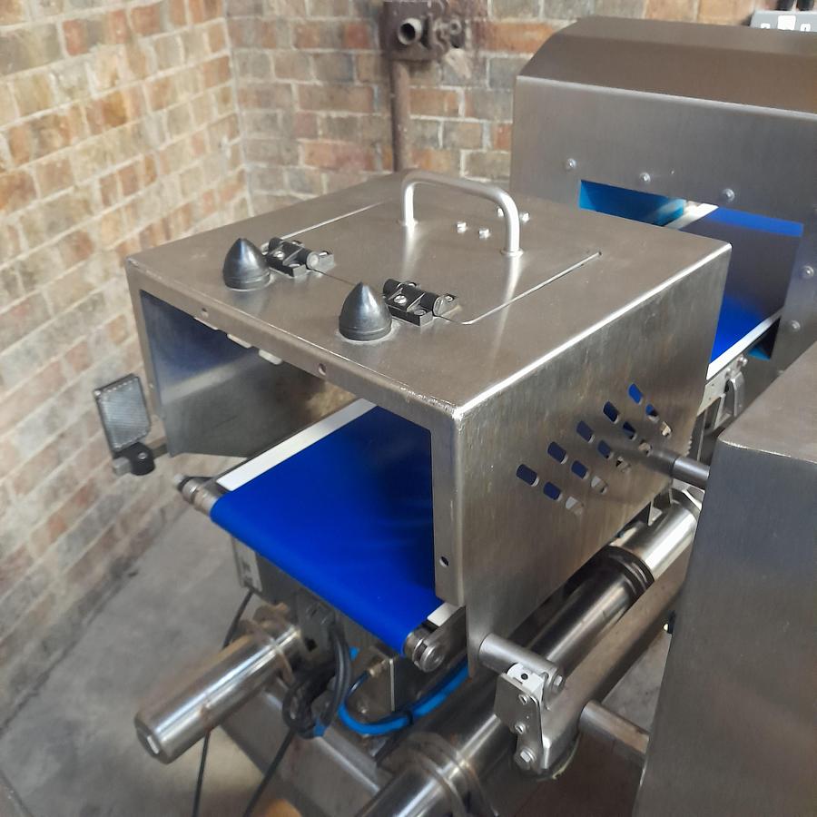 Used Loma Metal Detector Checkweigher & Reject Bins - Checkweighers, photo 4