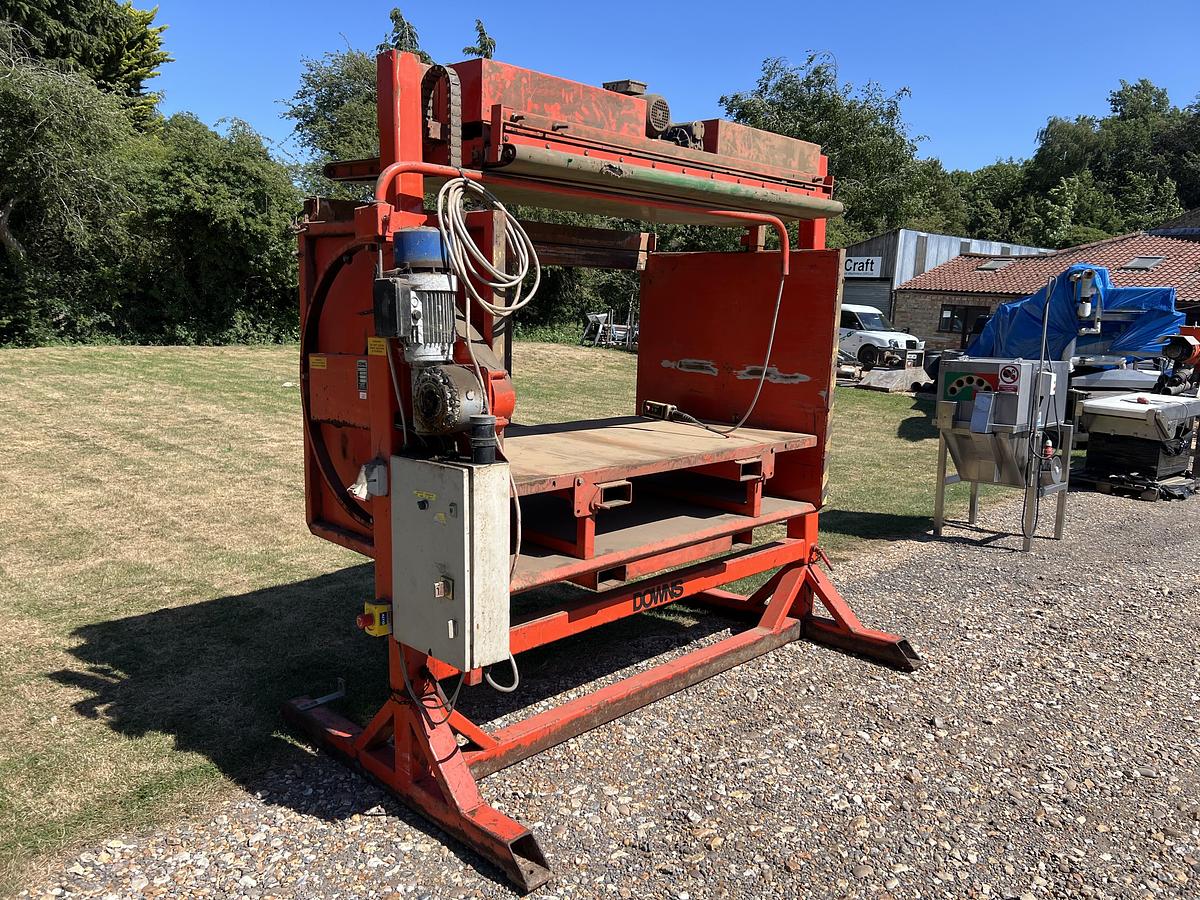 Used 2003 Downs Box tipper - Bin Tippers and Dumpers, photo 2