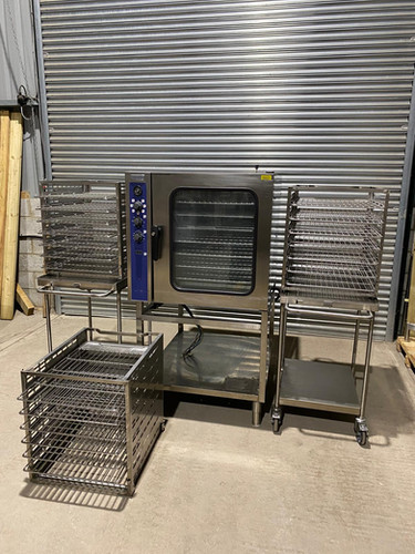 Used Electrolux ECFE102-0 Electric Convection Oven with Racks and Trolleys - Bakery Ovens, photo 1
