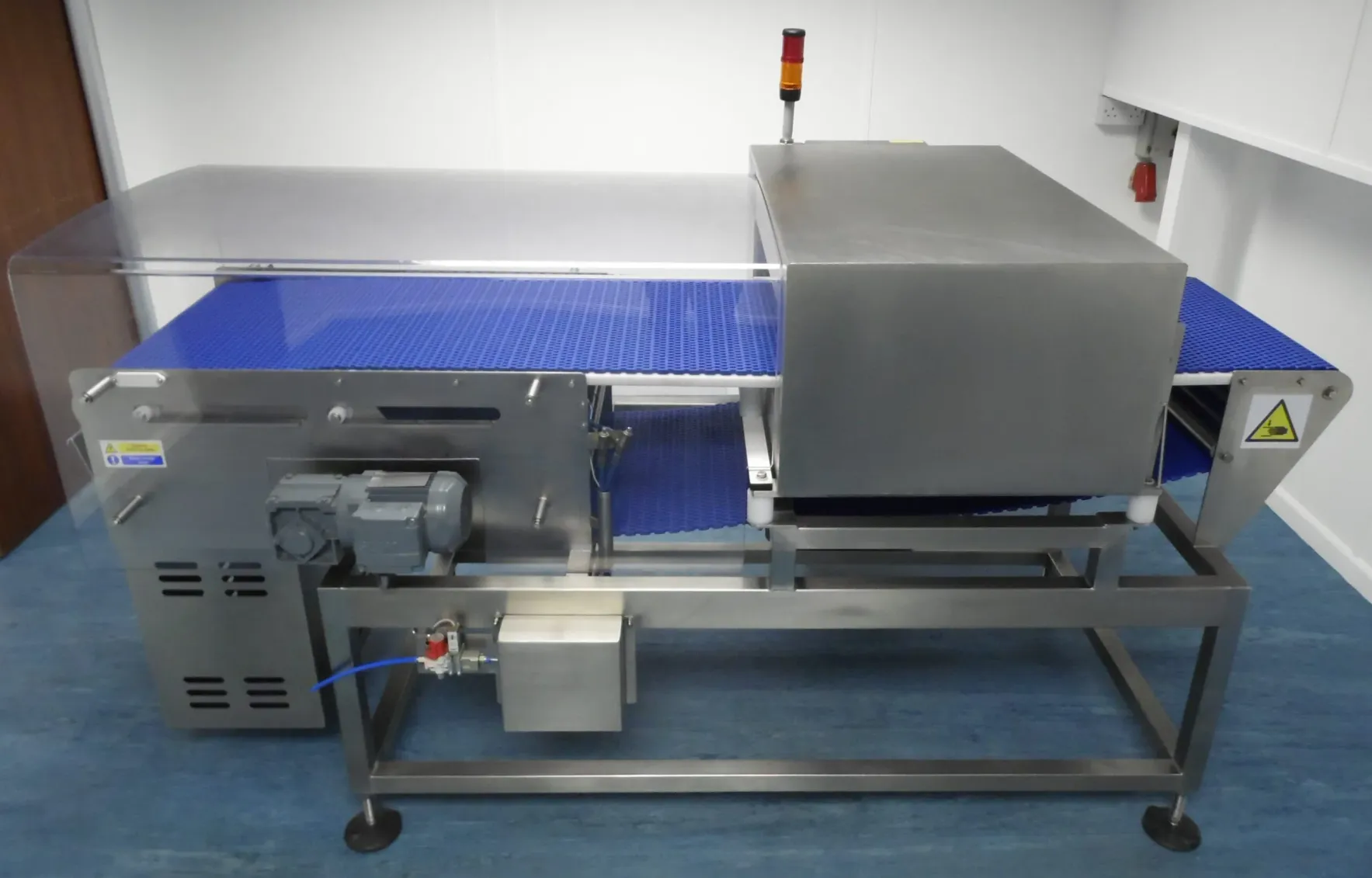 Used Fortress Stealth Ferrous-in-Foil Retract Metal Detector (REFURBISHED) Left-to-Right (1207) - Metal Detectors, photo 3