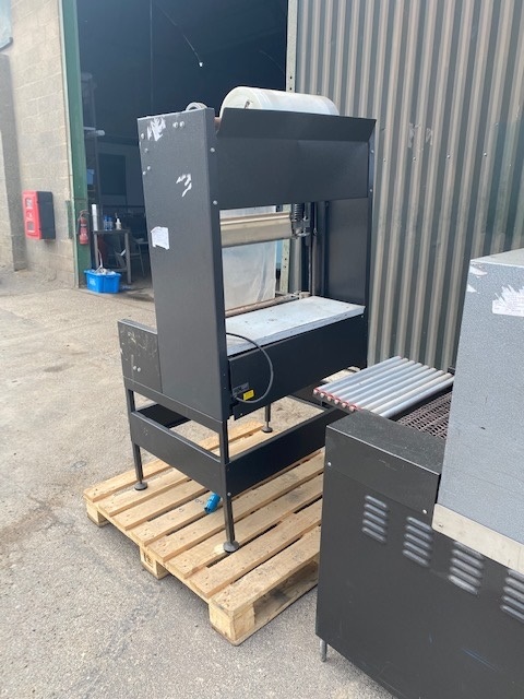 Used Shrink Tunnel with Sleever and L Sealer - Sealing Machines, photo 4