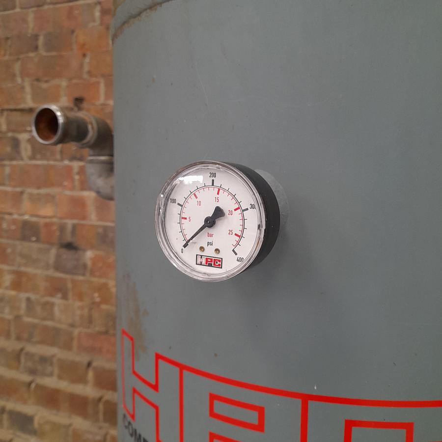 Used Air Compressor with Tank - Air Compressors, photo 11