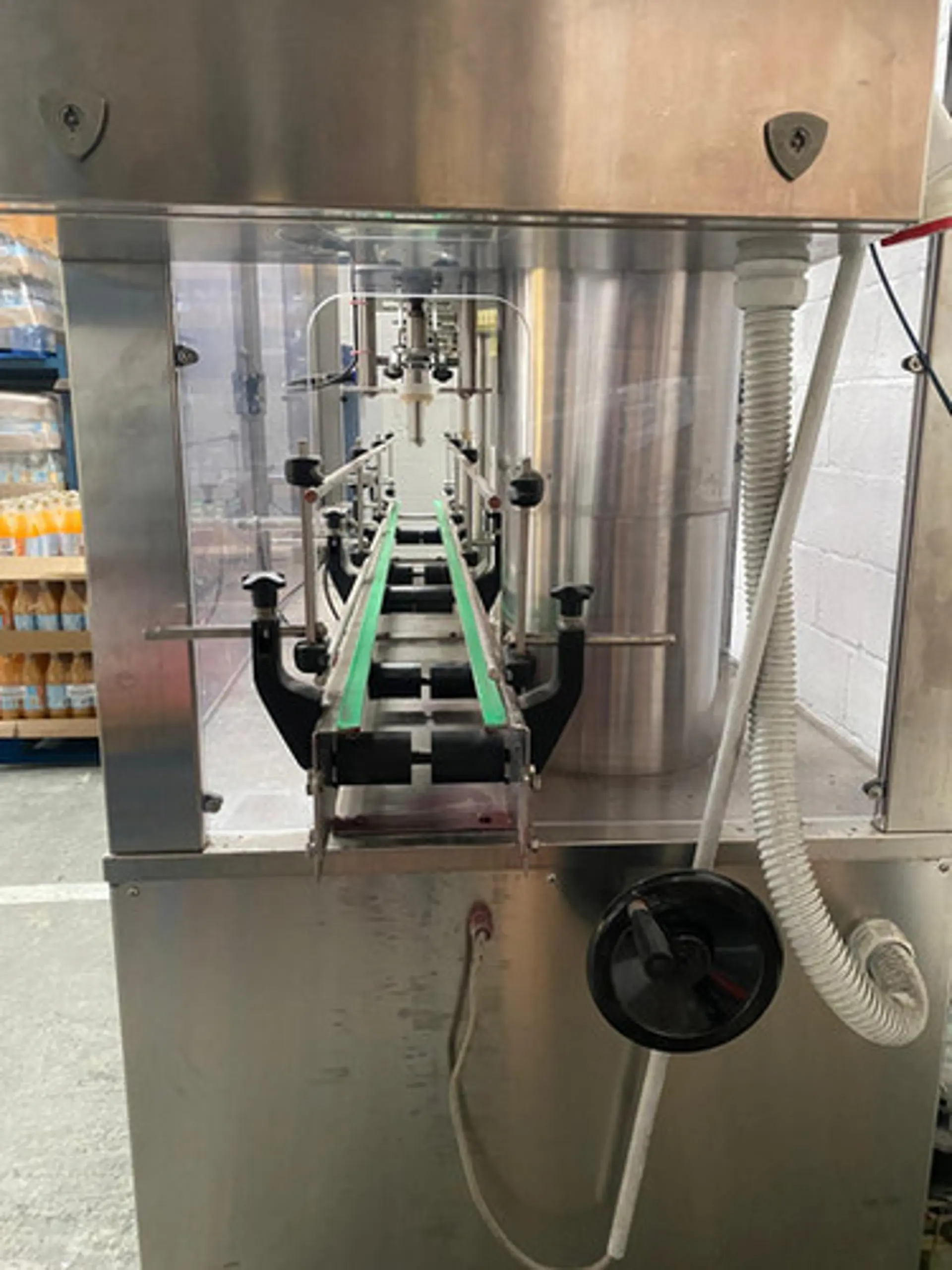 Used Canellitech Srl 8-1 Automatic Inline Filler / Capper for 5L Bottles - Filling Machines, photo 6
