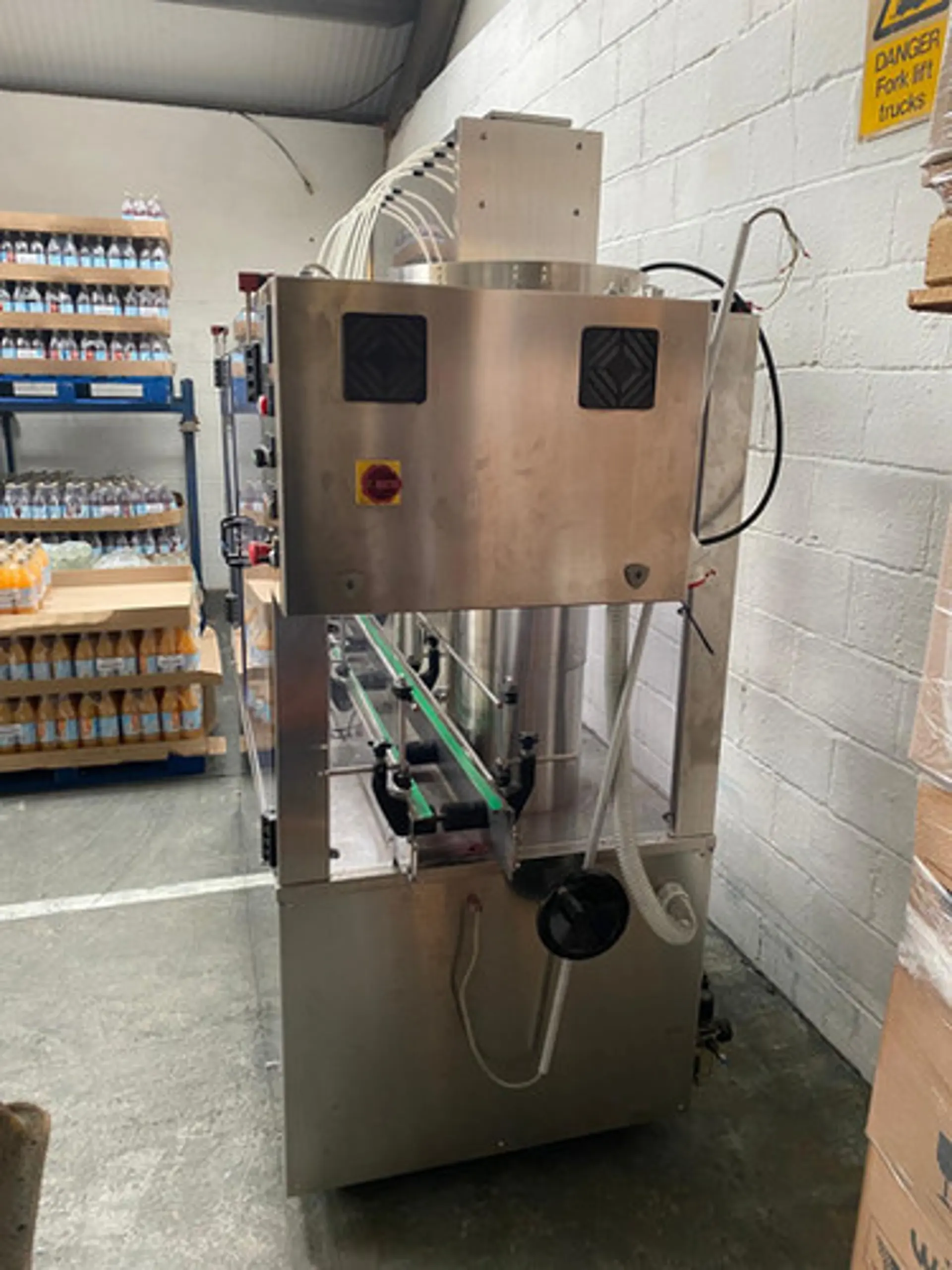 Used Canellitech Srl 8-1 Automatic Inline Filler / Capper for 5L Bottles - Filling Machines, photo 5