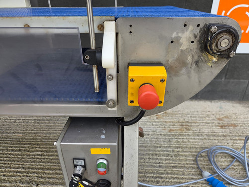 Used Safeline Mettler-Toledo R Series Profile Metal Detector 550x275 - Metal Detectors, photo 11